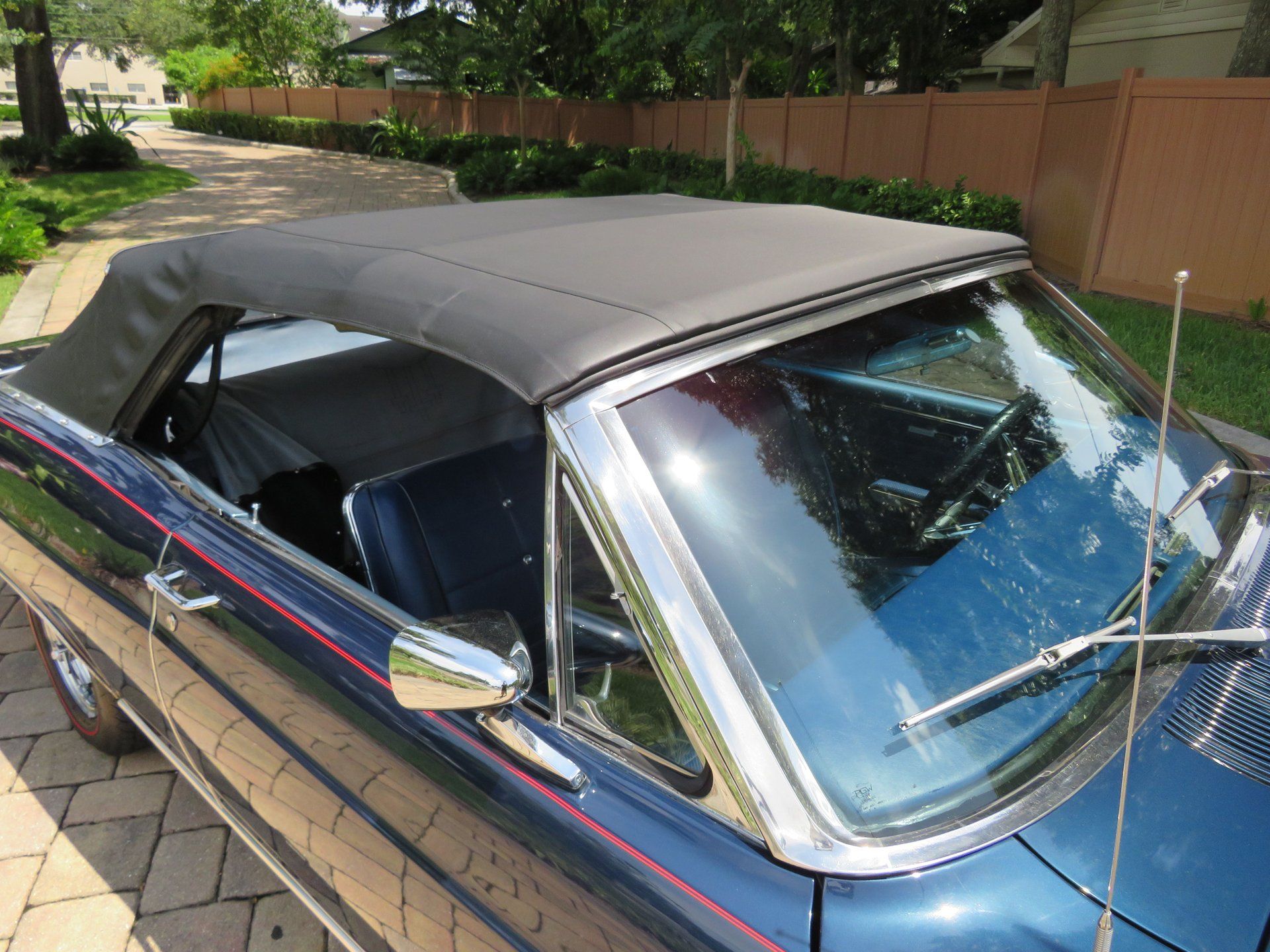 1966 FORD FAIRLANE 500XL - Image 5