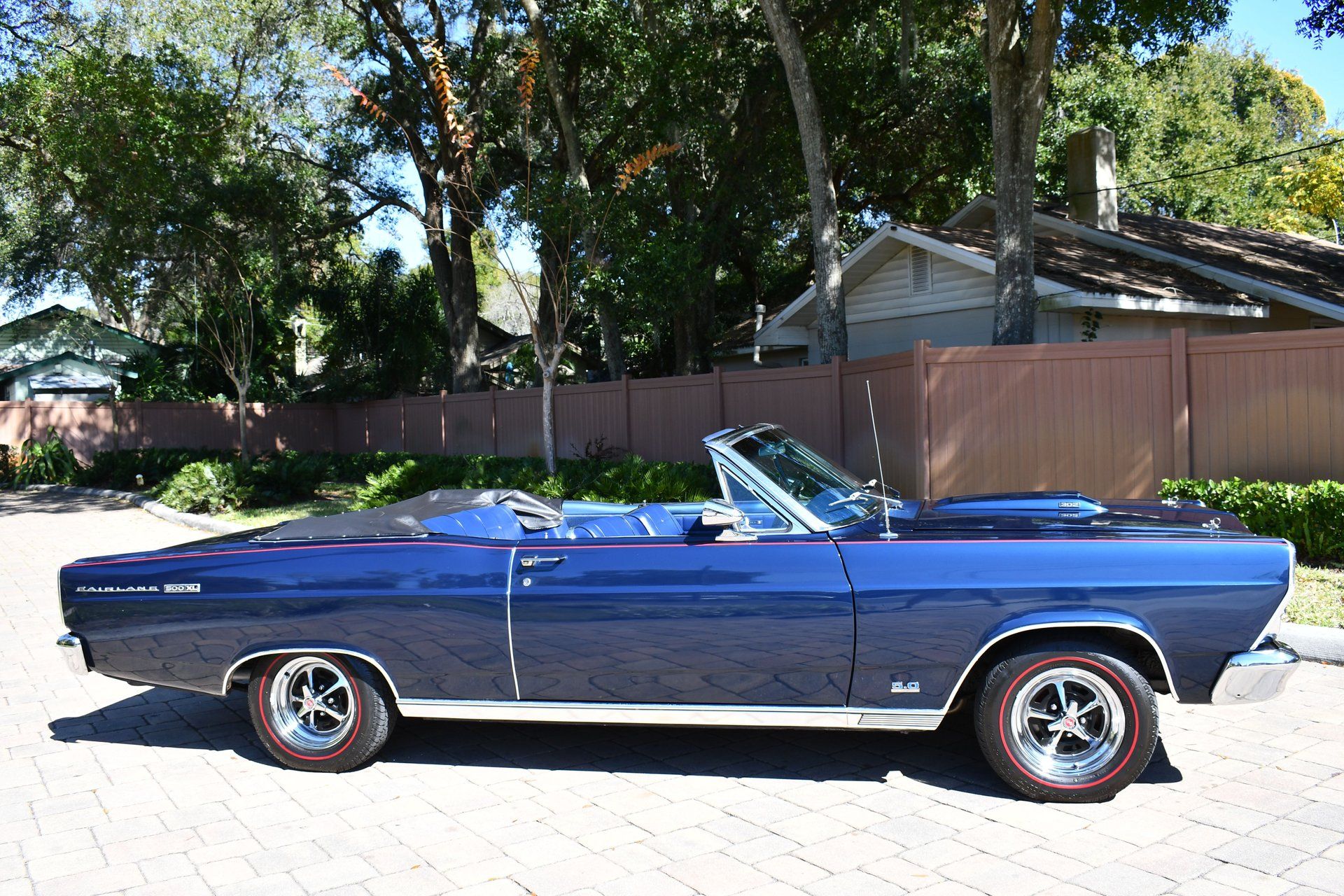 1966 FORD FAIRLANE 500XL - Image 9