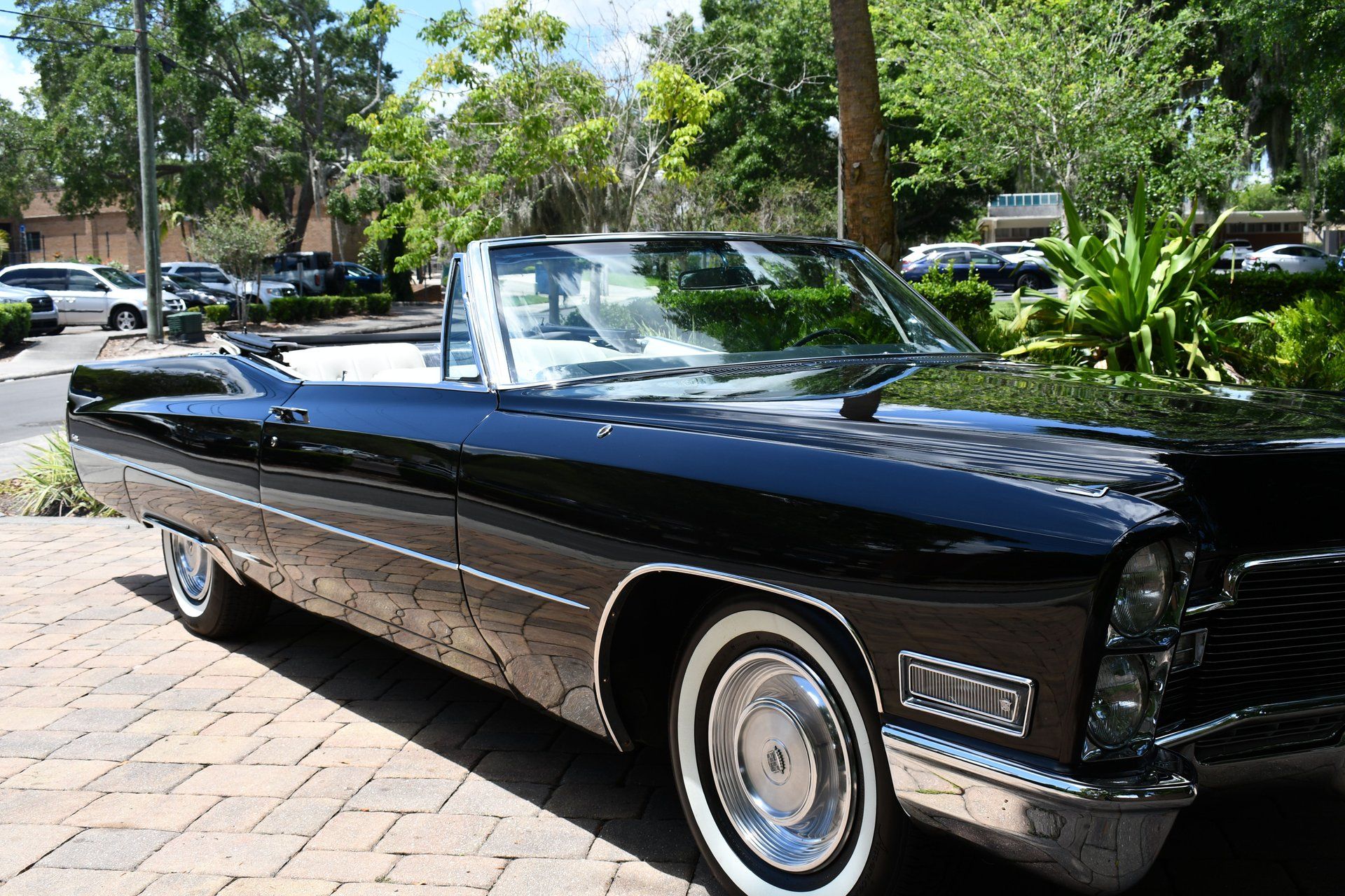 1968 CADILLAC DEVILLE - Image 11