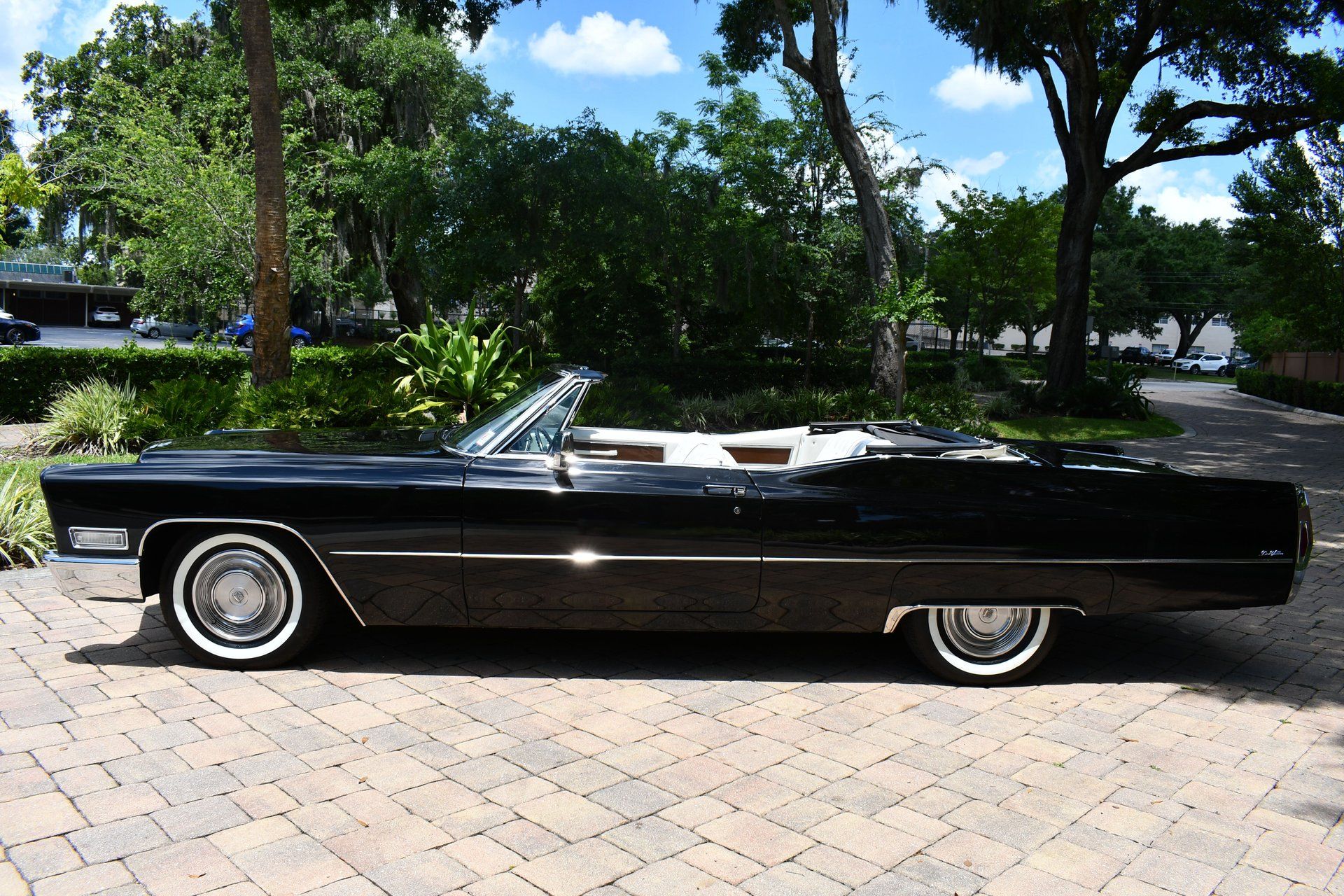 1968 CADILLAC DEVILLE - Image 15