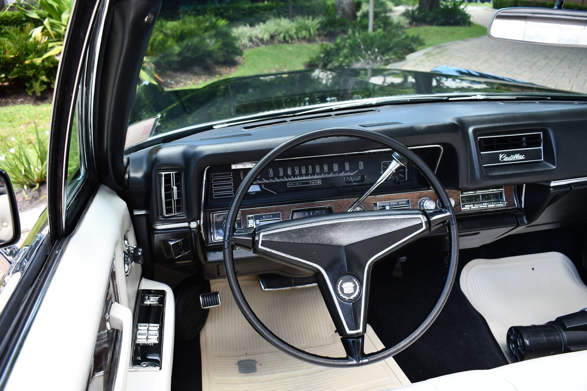 1968 CADILLAC DEVILLE - Image 4