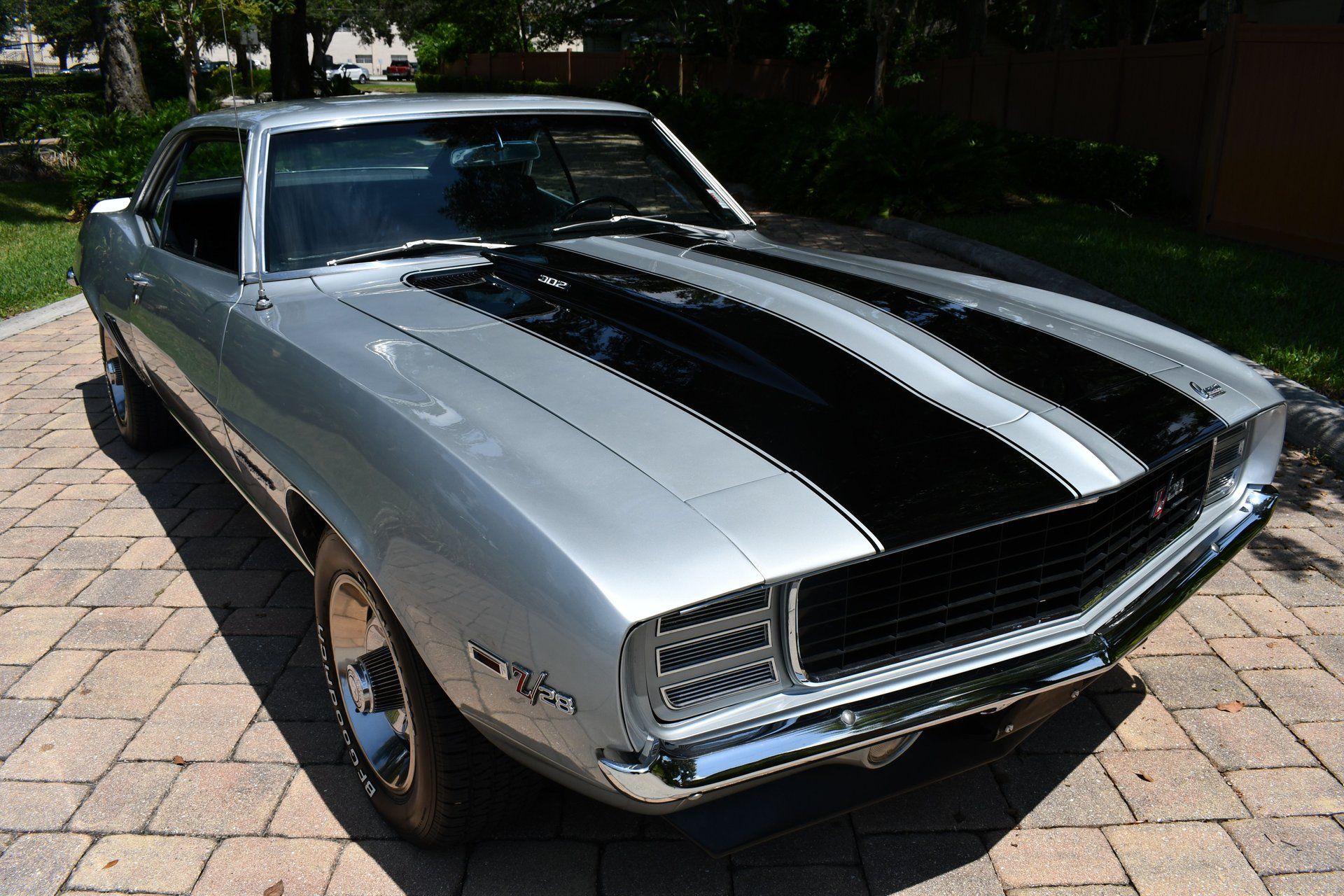 1969 CHEVROLET CAMARO Z28 - Image 9