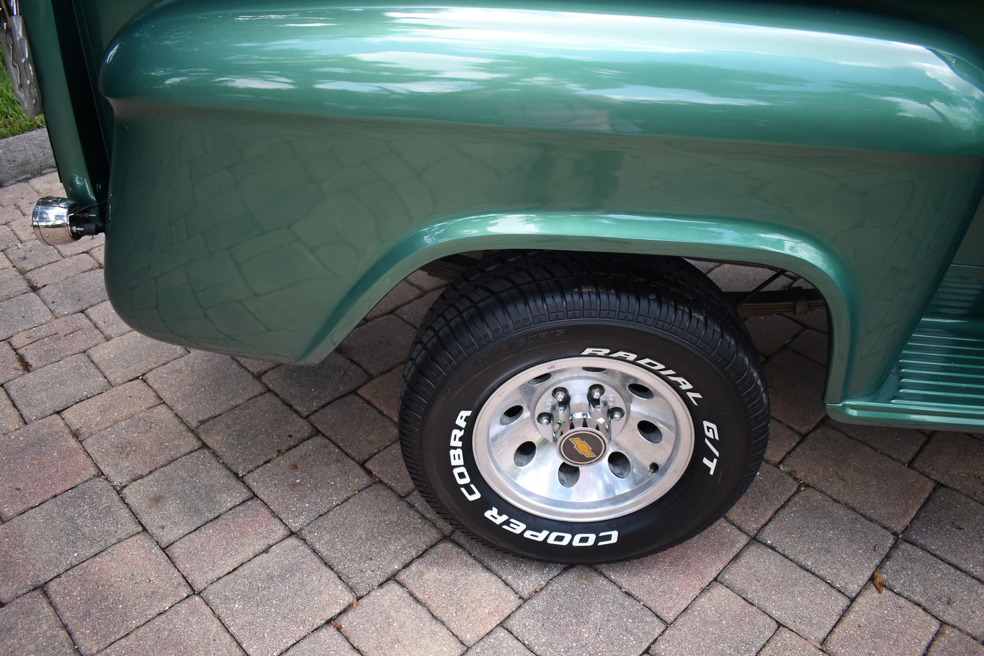 1957 CHEVROLET 3200 - Image 11