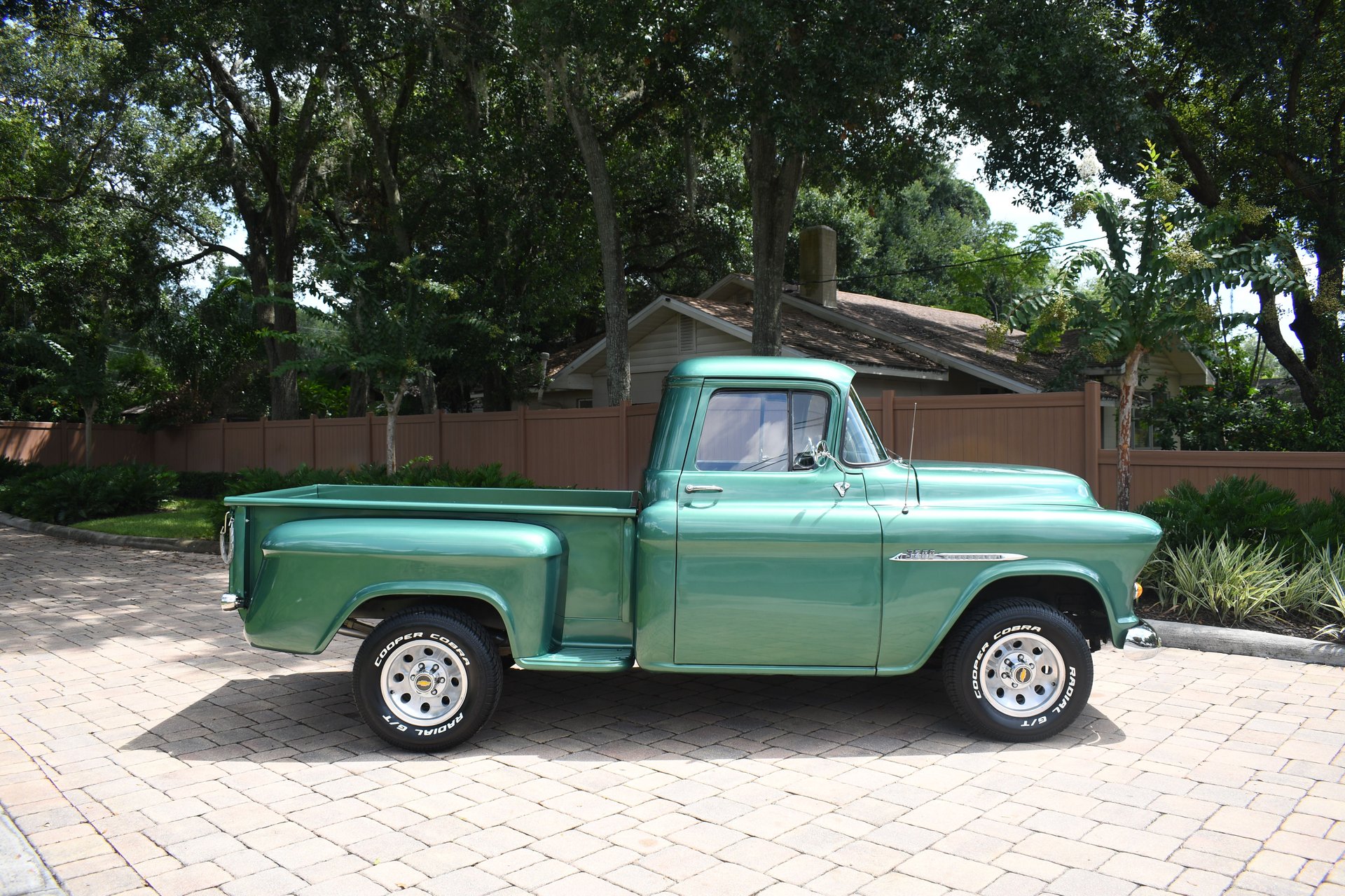 1957 CHEVROLET 3200 - Image 13