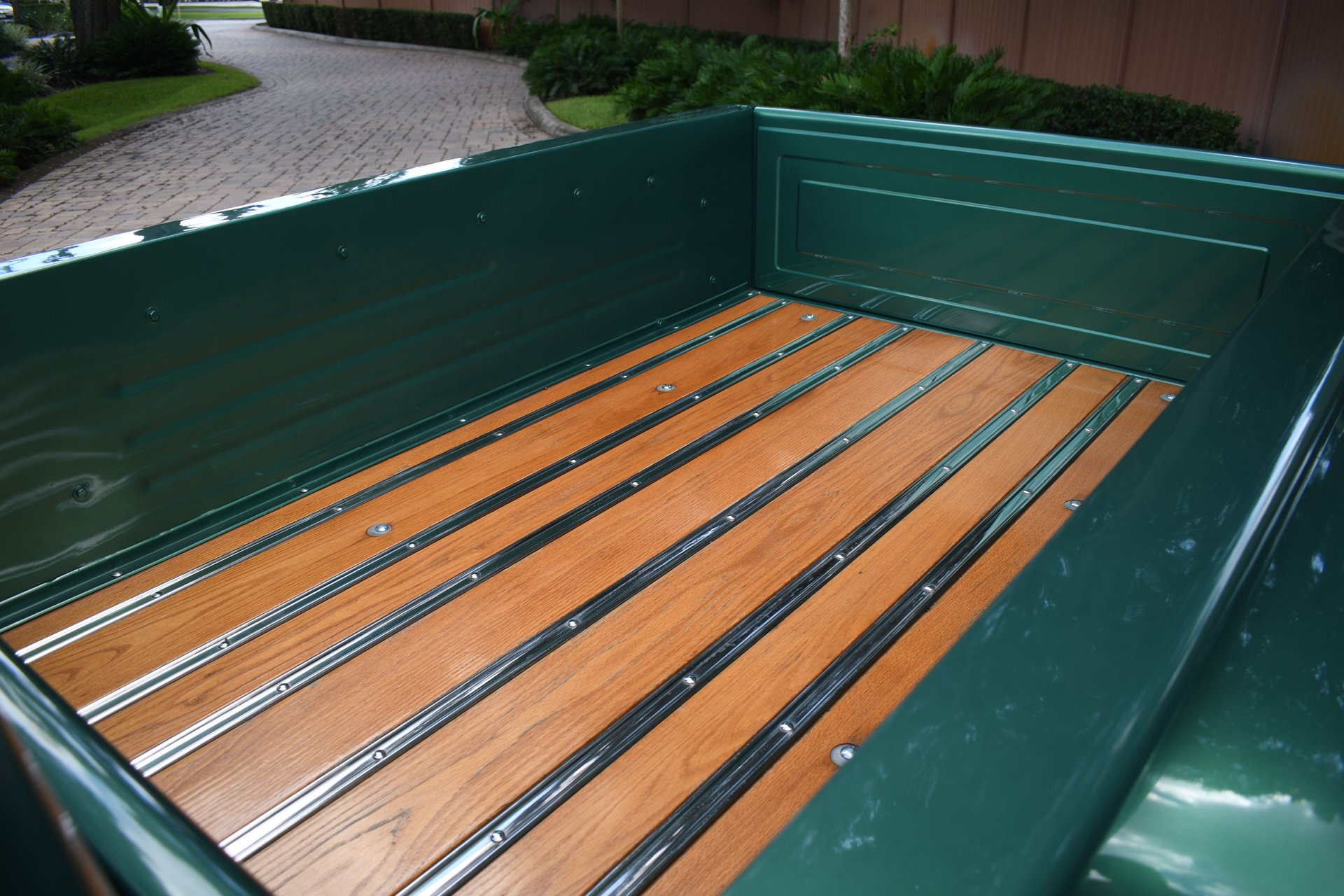 1957 CHEVROLET 3200 - Image 17