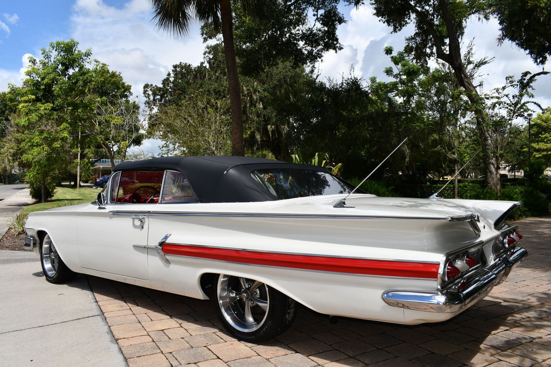 1960 CHEVROLET IMPALA - Image 9
