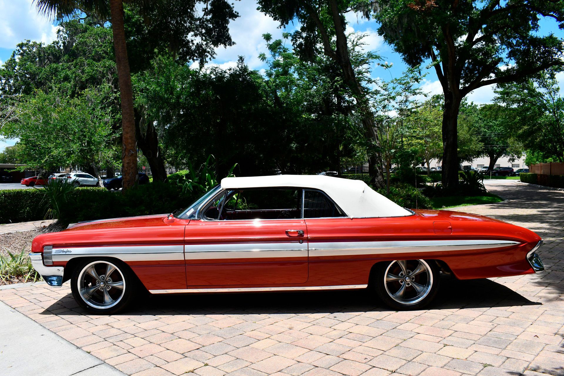 1961 OLDSMOBILE STARFIRE - Image 15