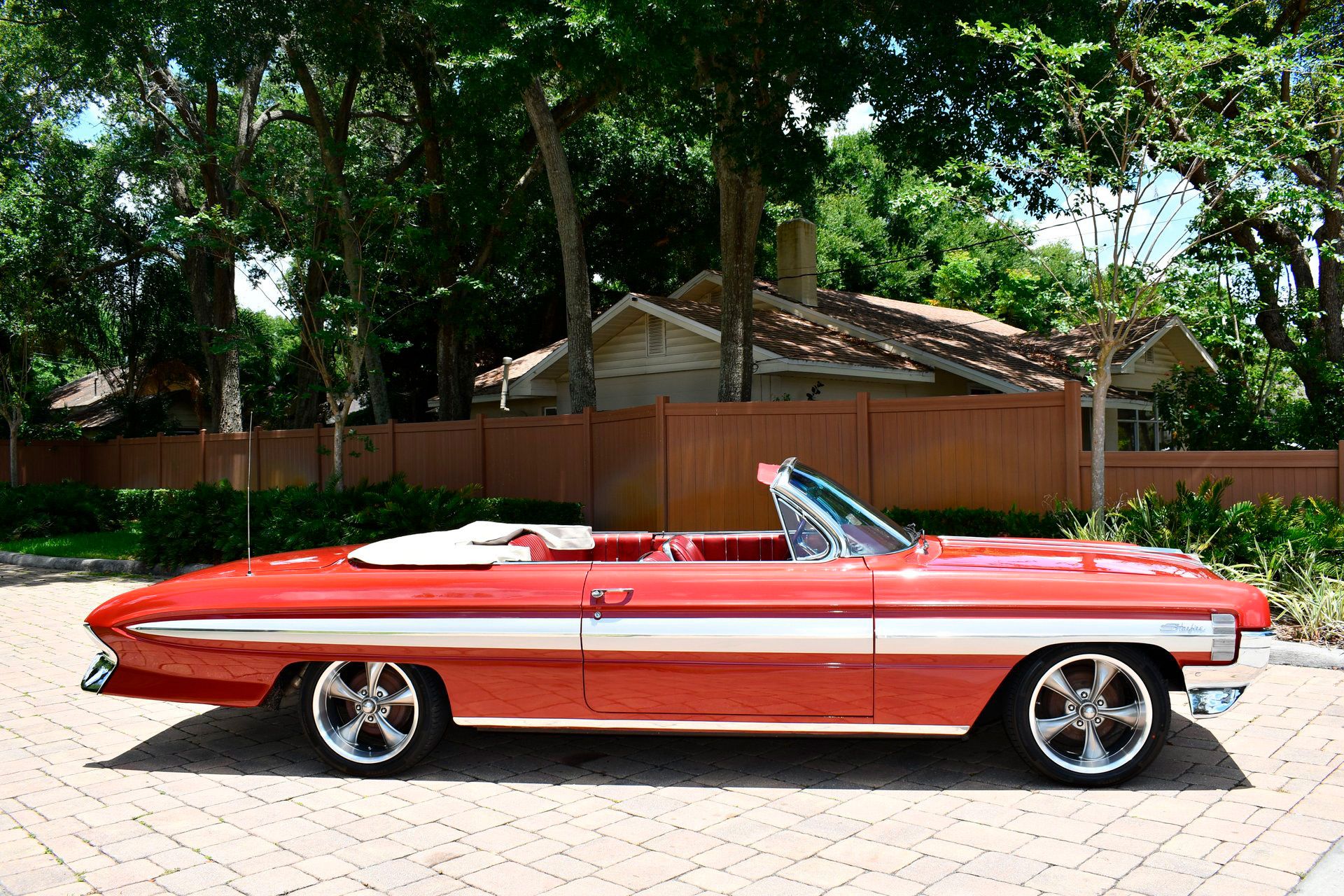 1961 OLDSMOBILE STARFIRE - Image 7