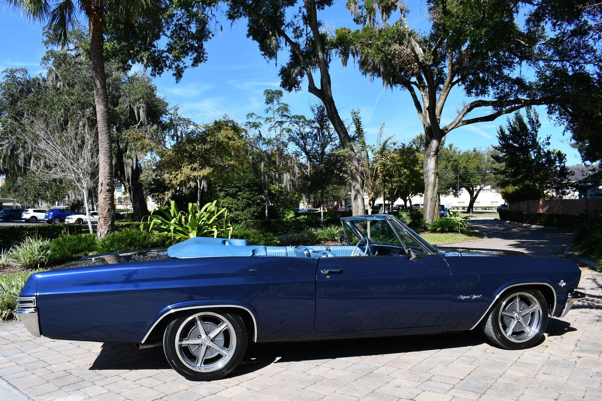 1965 CHEVROLET IMPALA SS - Image 8