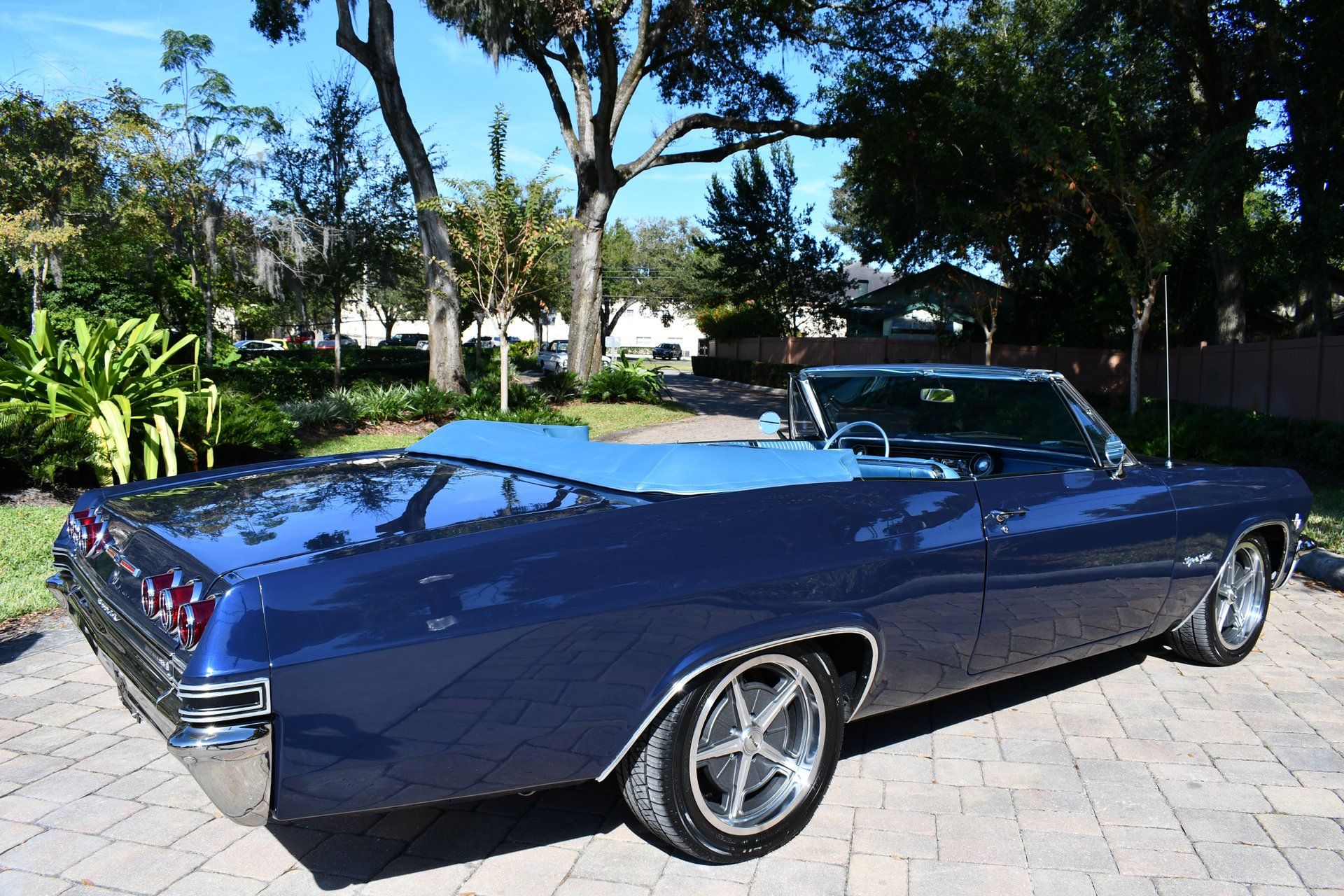 1965 CHEVROLET IMPALA SS - Image 9